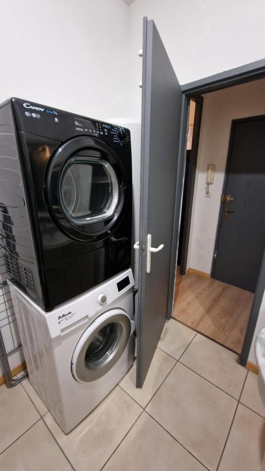 Appartement T2 Avec Balcon Proche Centre-Ville Narbonne Luaran gambar