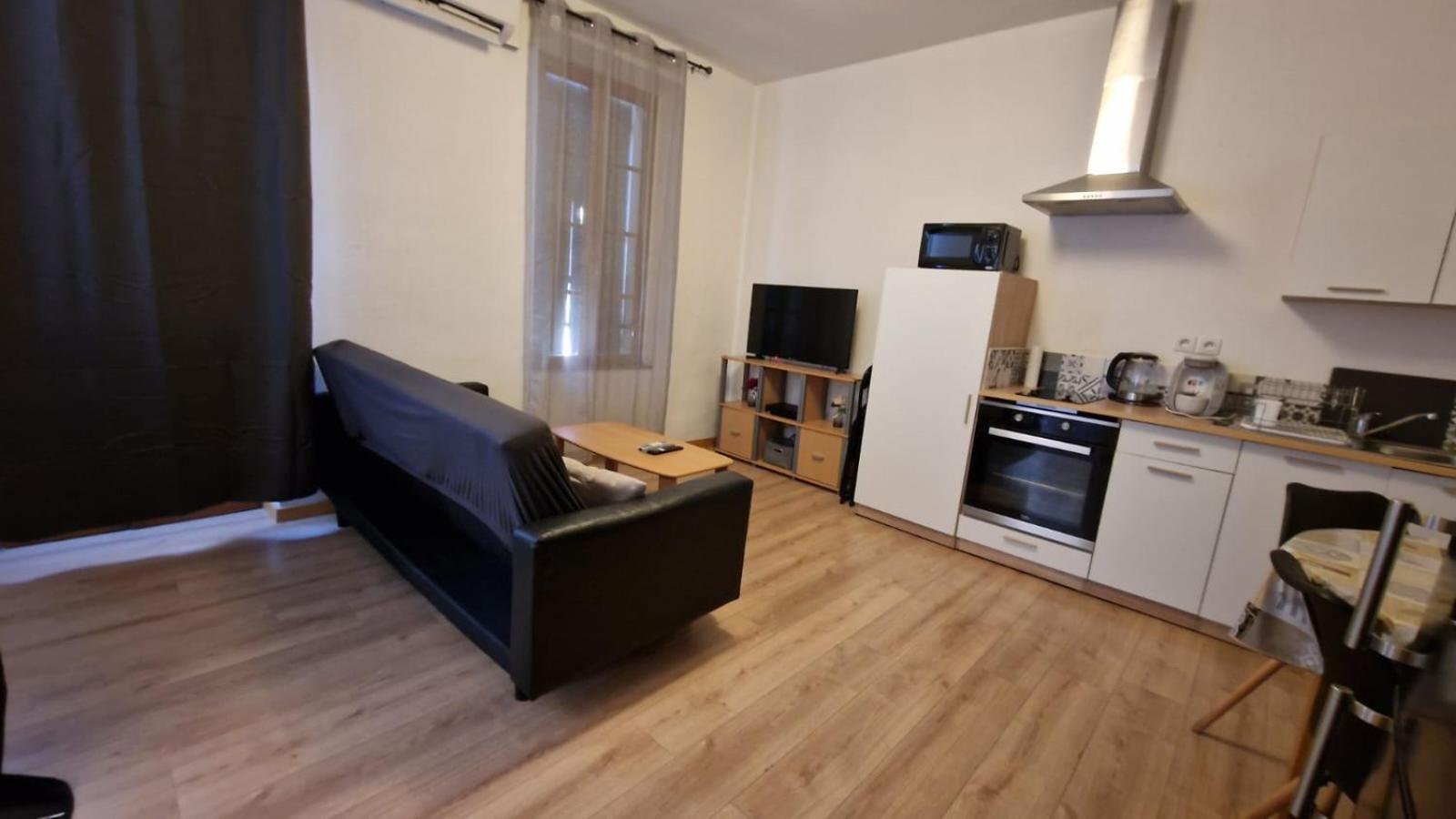 Appartement T2 Avec Balcon Proche Centre-Ville Narbonne Luaran gambar